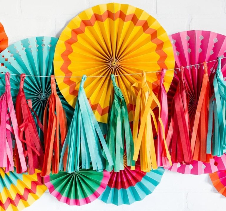 732ce44a2a325cb15a37238cac8a1ee395b19c8a.jpg Fiesta Tissue Tassel Banner