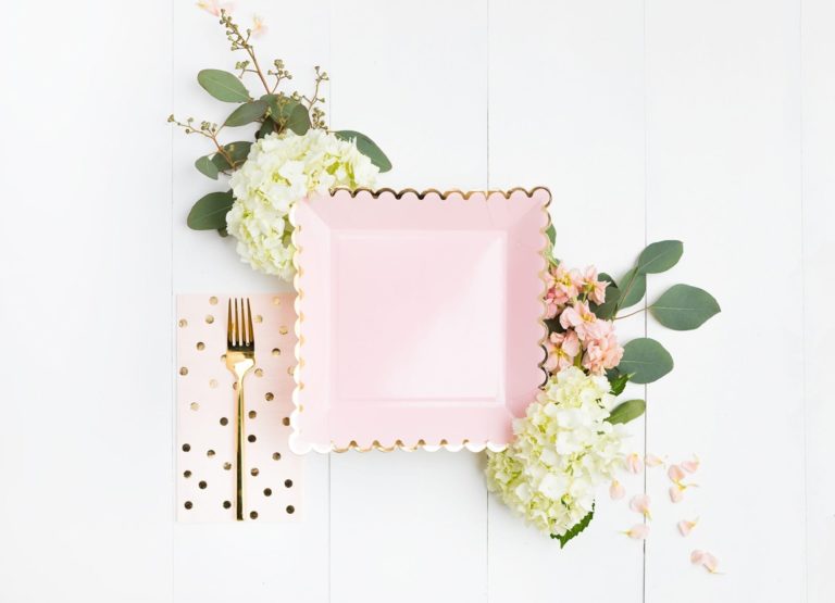 Blush Scalloped Large Plates