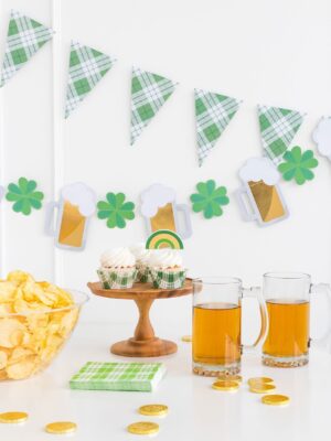 St Patrick's Day Mug and Shamrock Banner