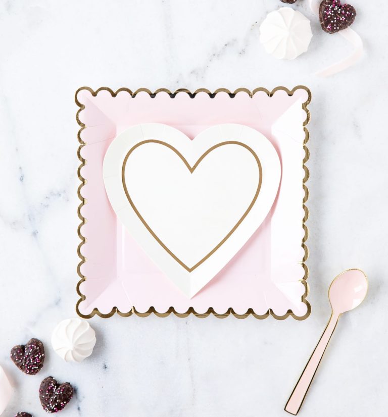 Blush Scalloped Large Plates